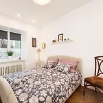 Kentmanni City Centre Apartment